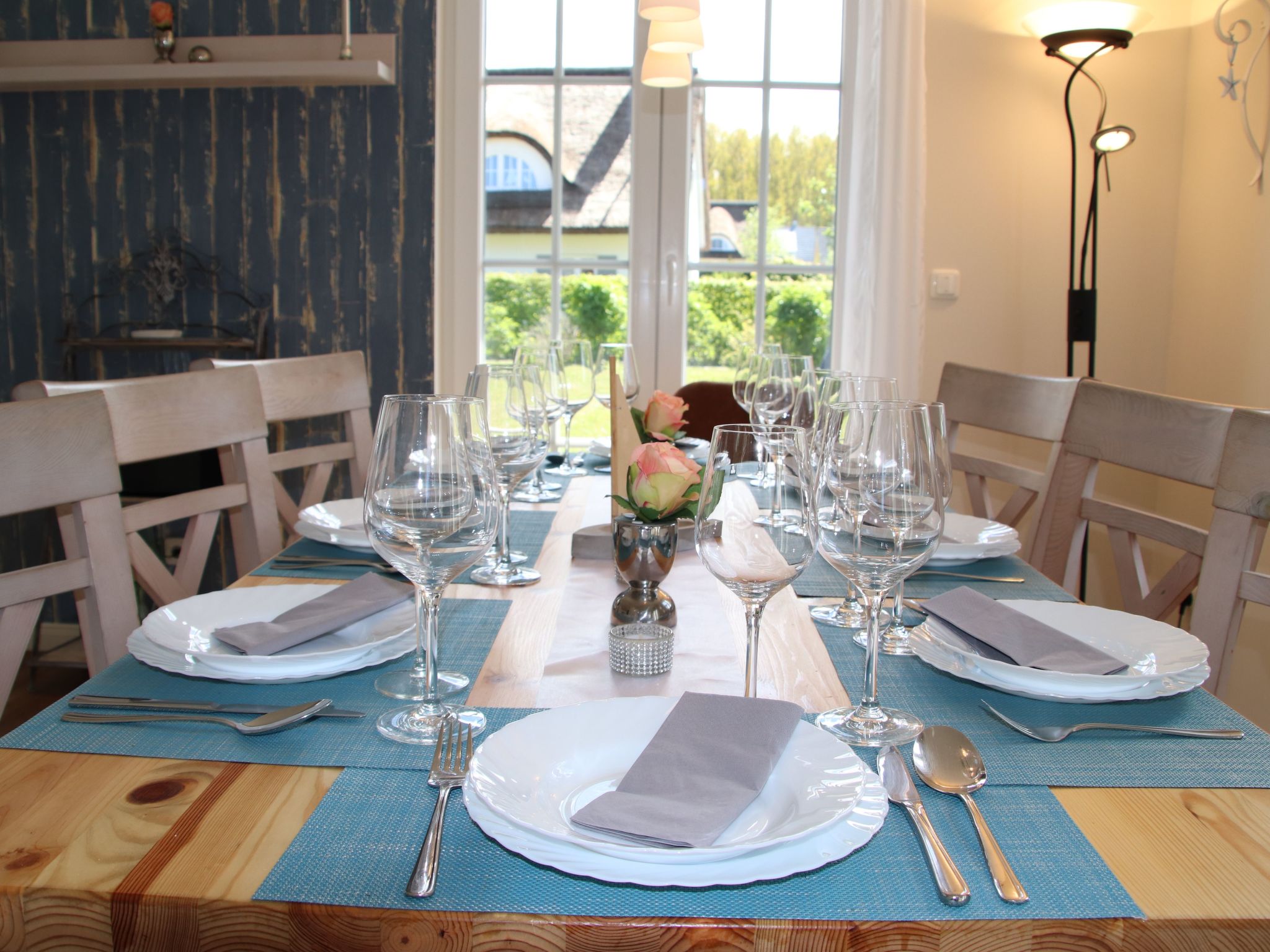 Mit Garten, Sauna, Kamin und Whirlpool-Binnen