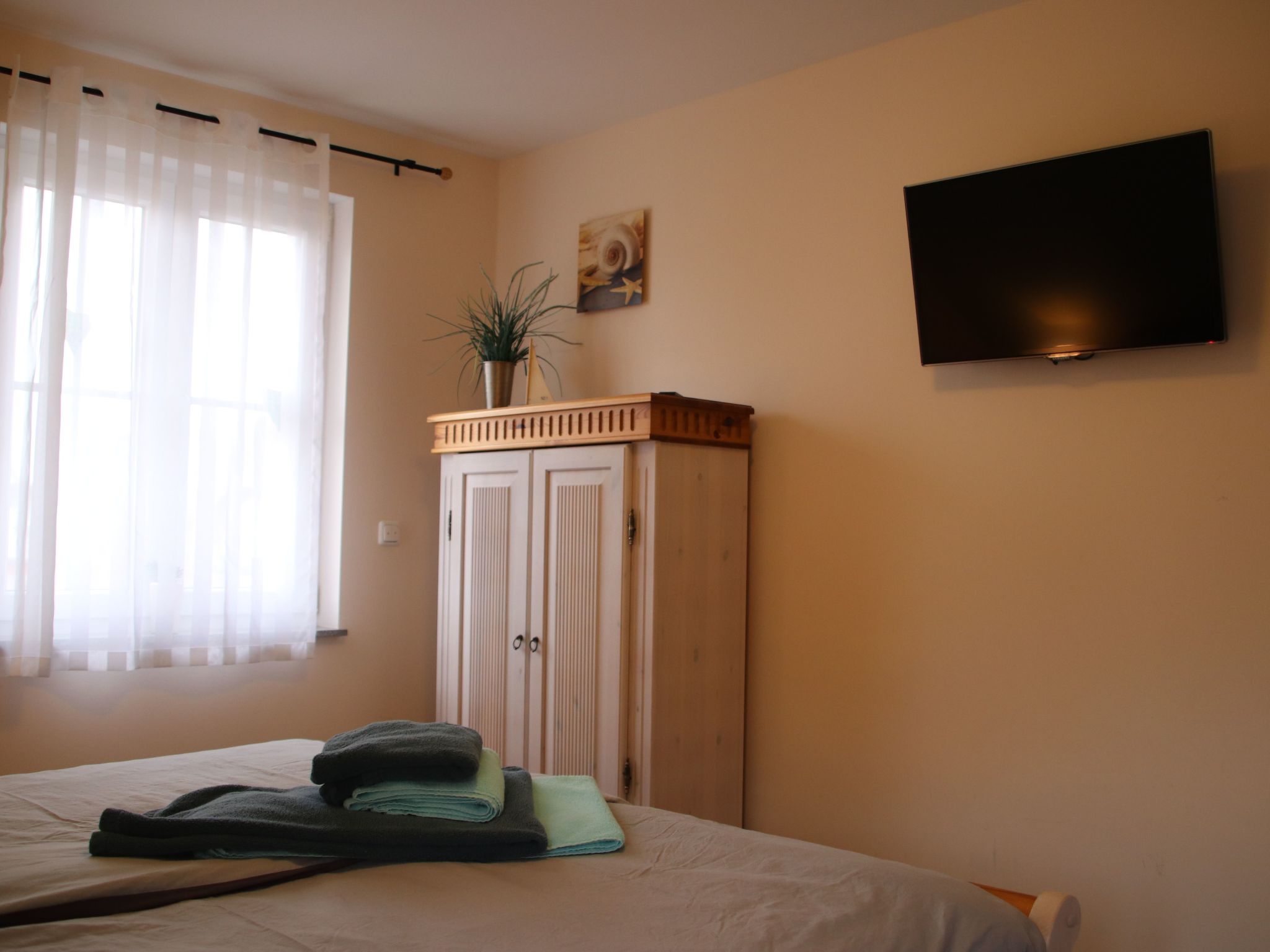 Mit Garten, Sauna, Kamin und Whirlpool-Binnen