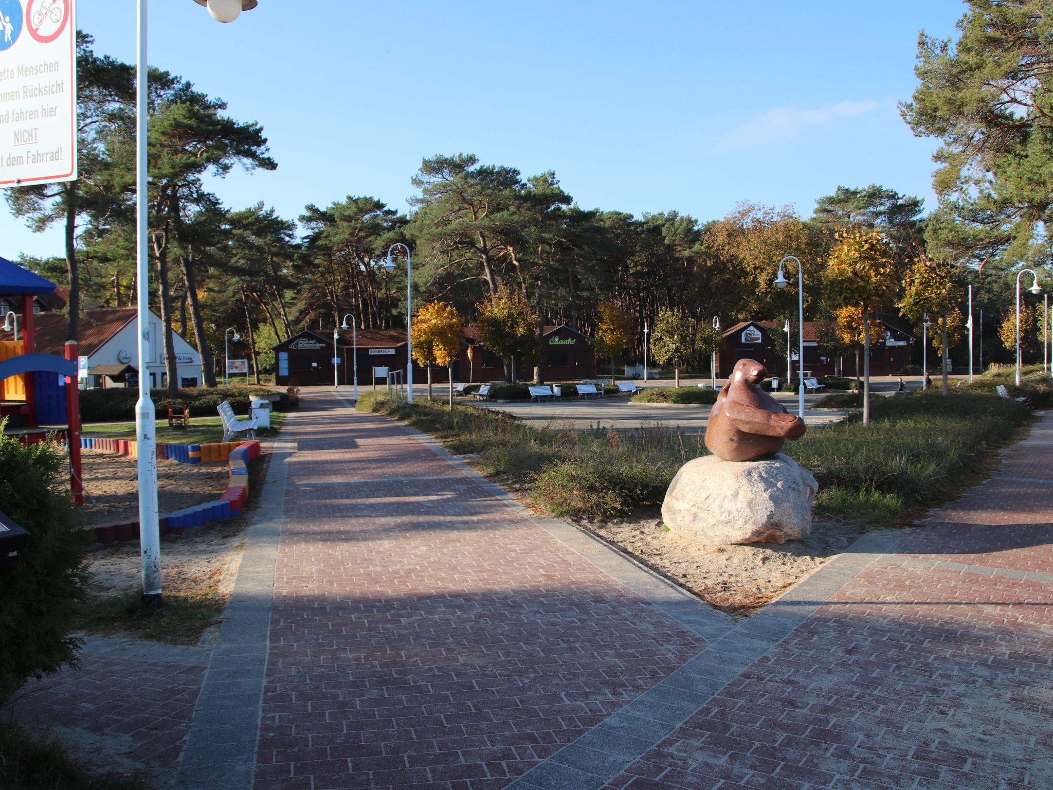 Mit Garten, Sauna, Kamin und Whirlpool-Binnen