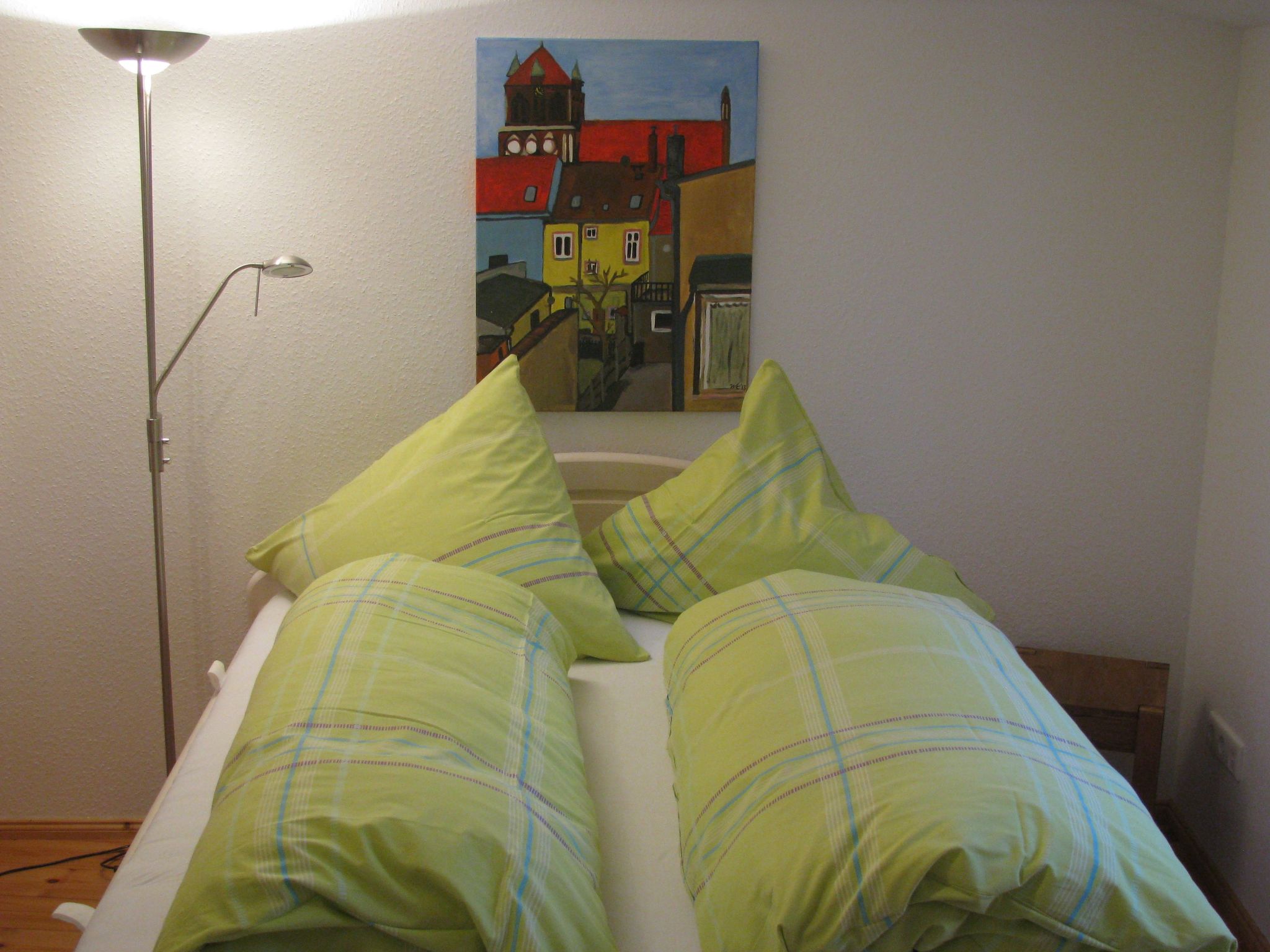 Moderne Wohnung mit Terrasse in zentraler Lage-Binnen