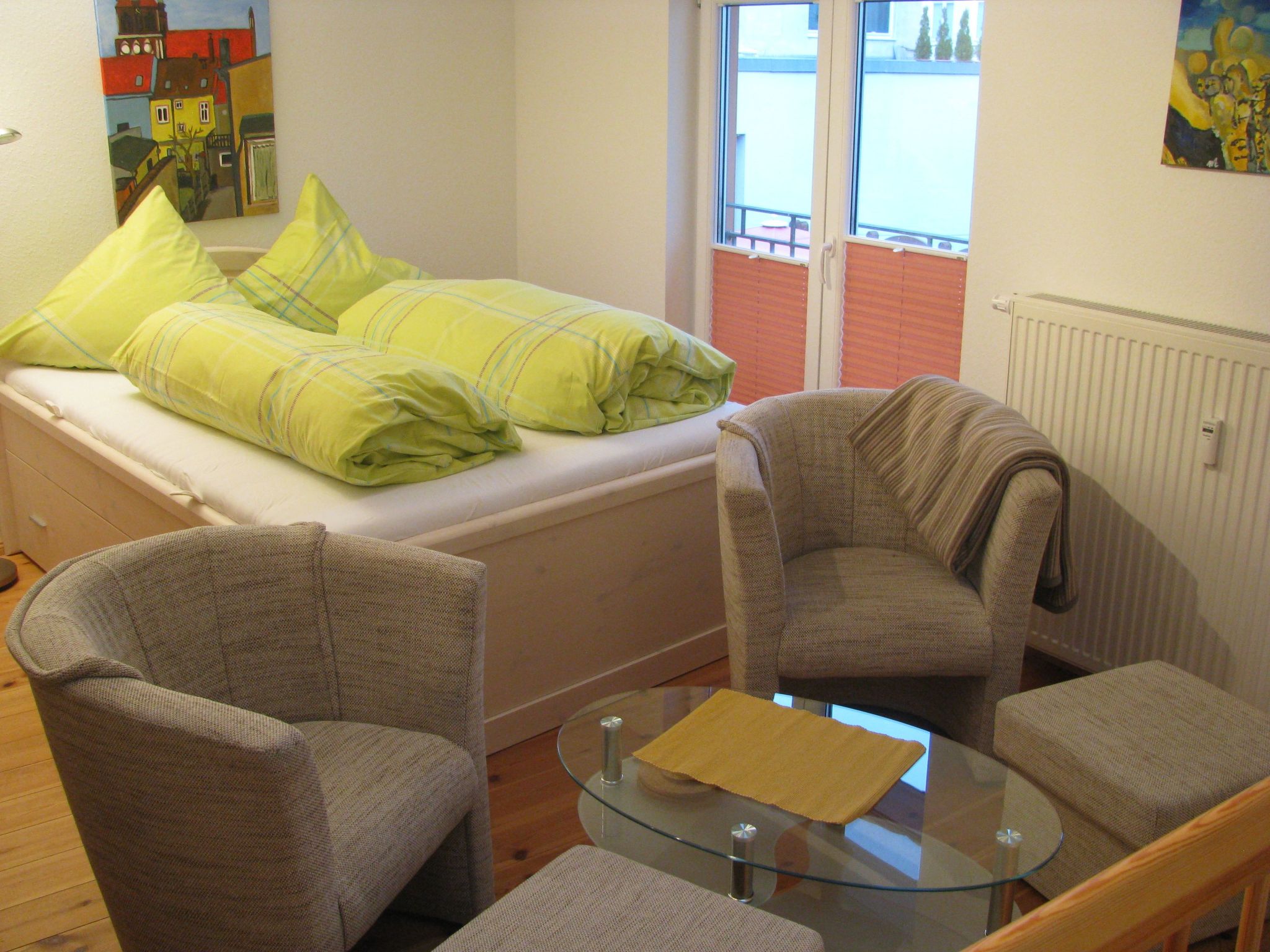 Moderne Wohnung mit Terrasse in zentraler Lage-Binnen