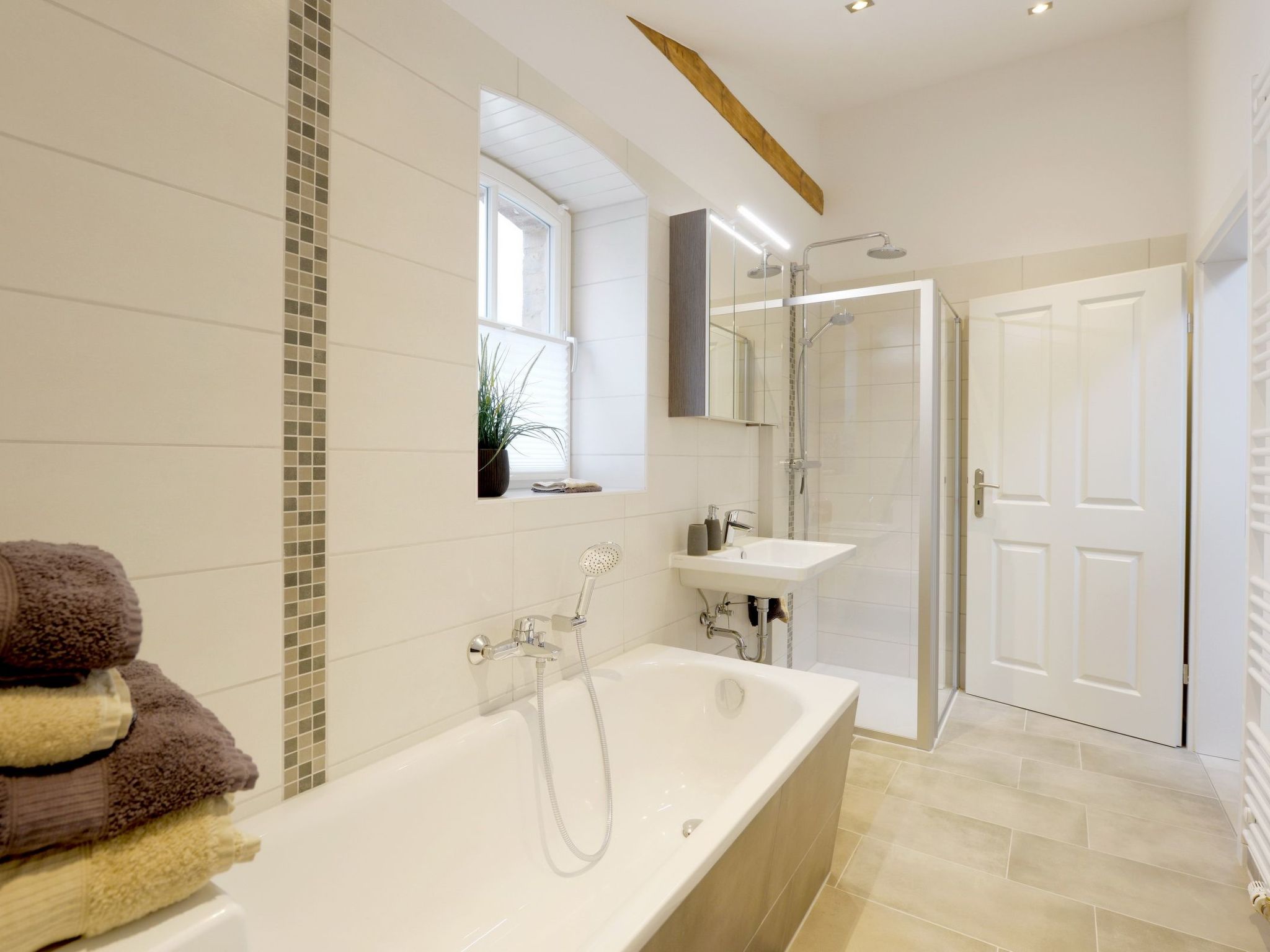 Für 6 Personen ca. 85 m&sup2; in Stralsund, Norddeutschland (Mecklenburg-Vorpom-Image-tags.info