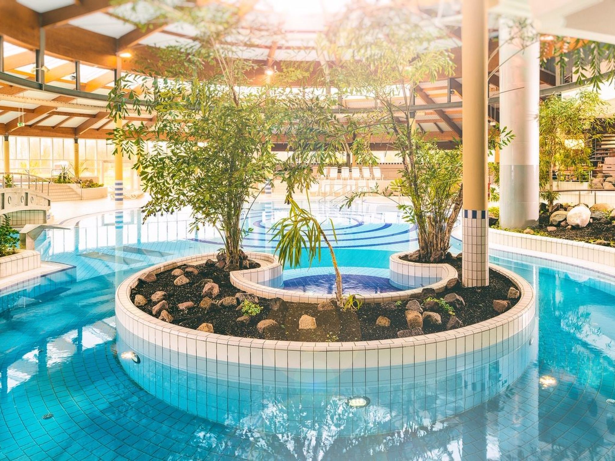 Mit Sauna und Schwimmbadnutzung-Binnen