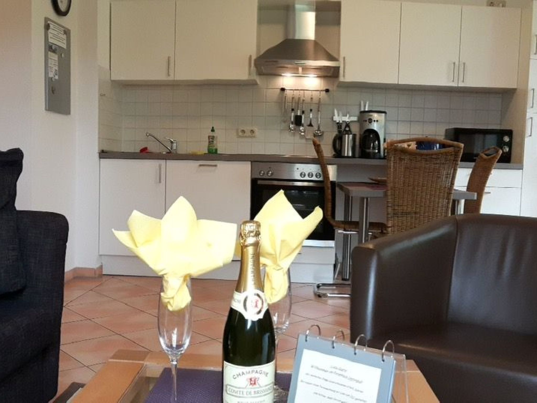 Mit Sauna und Schwimmbadnutzung-Binnen