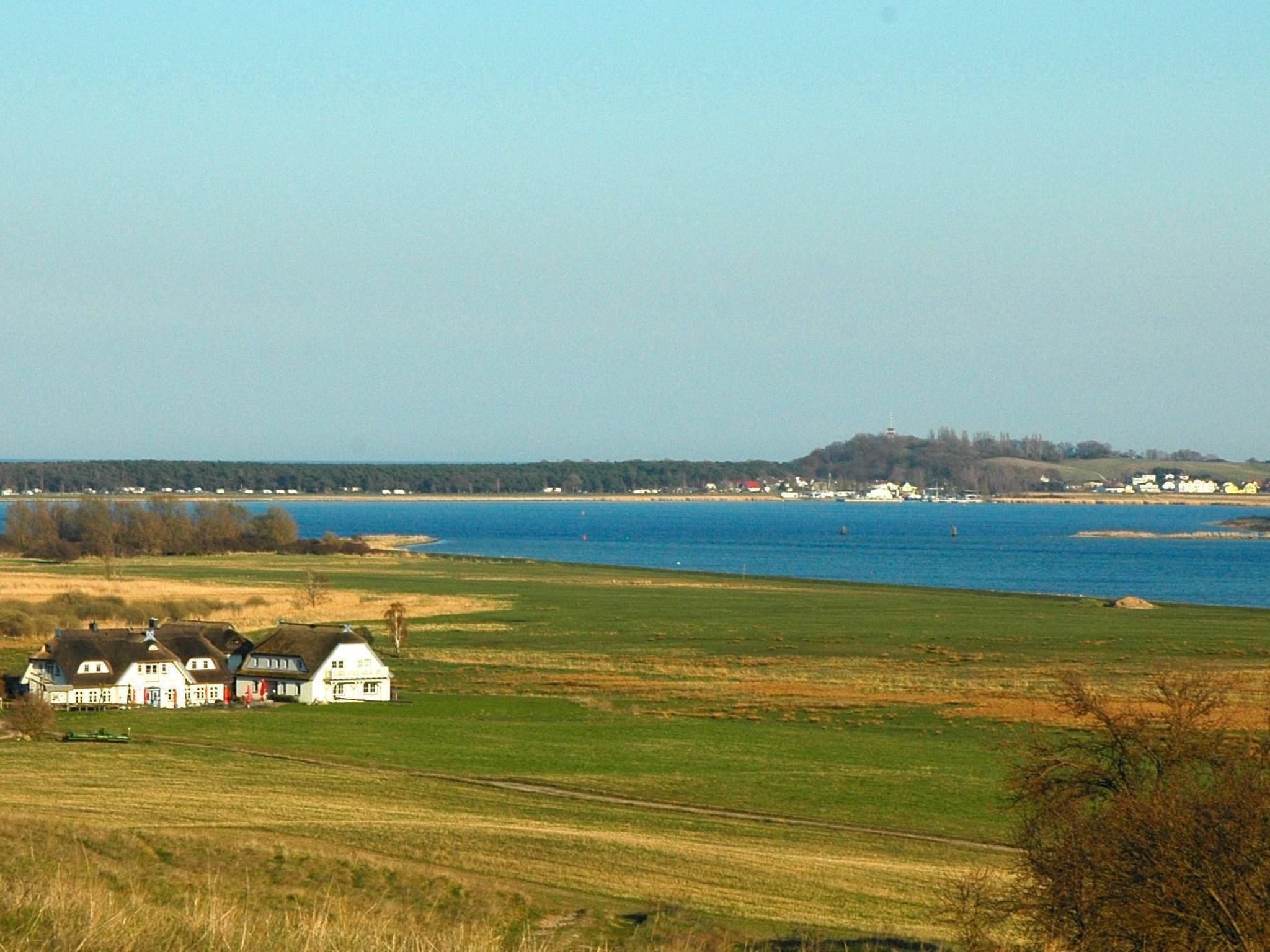 Mit Sauna und Schwimmbadnutzung-Binnen