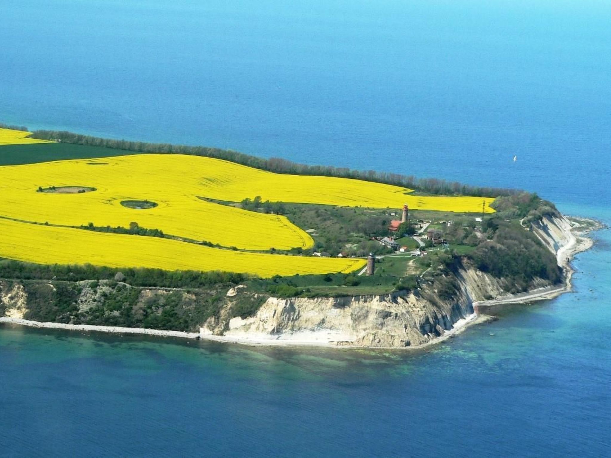 Mit Sauna und Schwimmbadnutzung-Binnen
