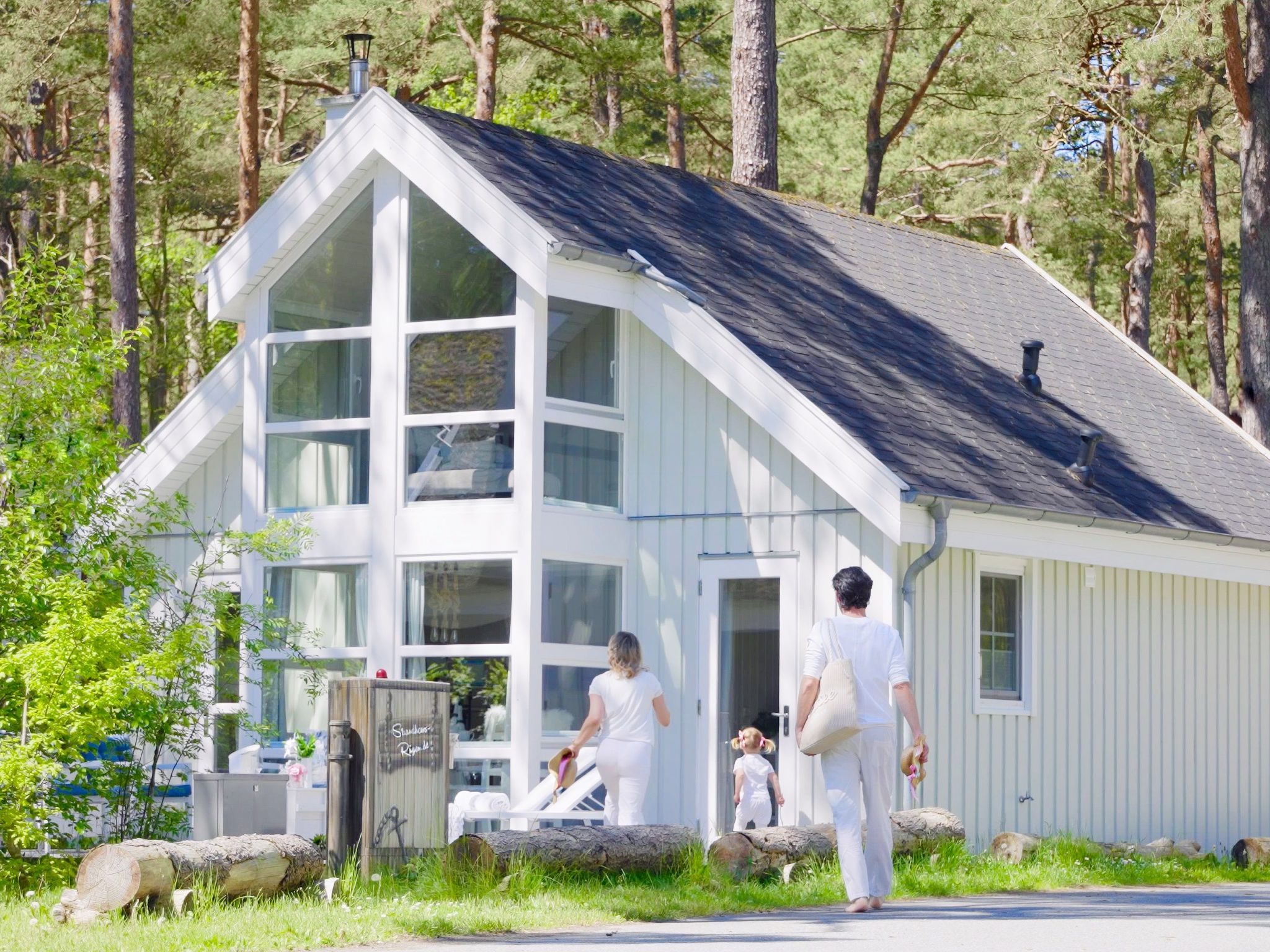 Mit Blick auf das Wasser-Draußen