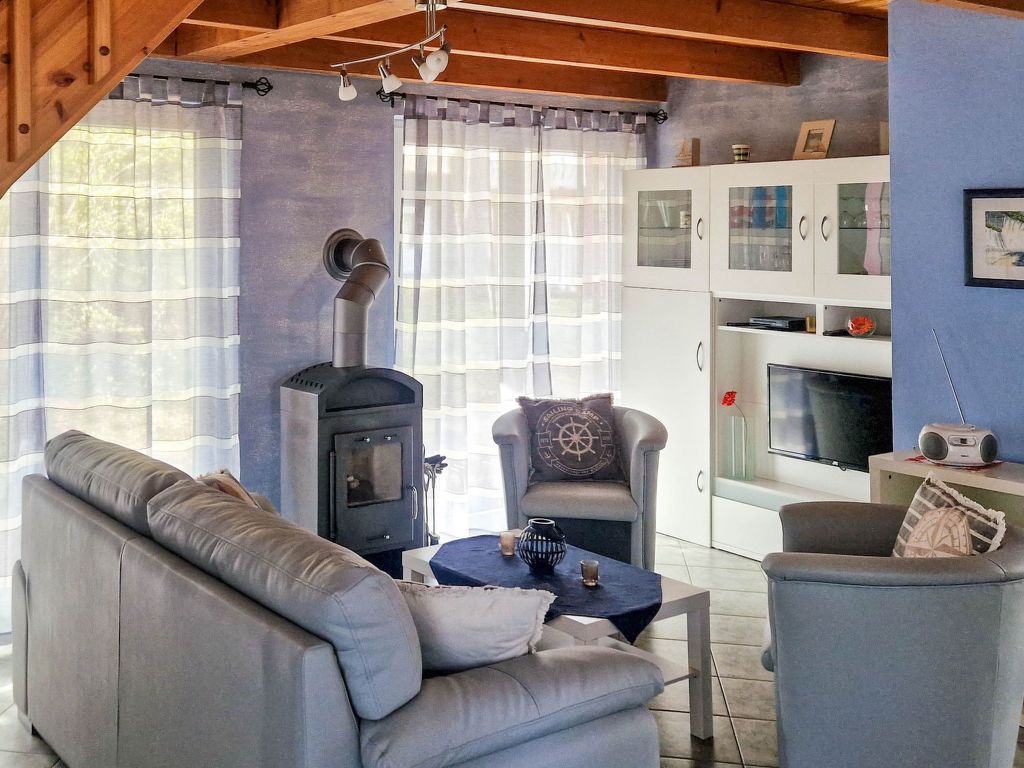 Feriehus Strandnahes Ferienhaus Strandrubin mit Kamin Baabe (3)