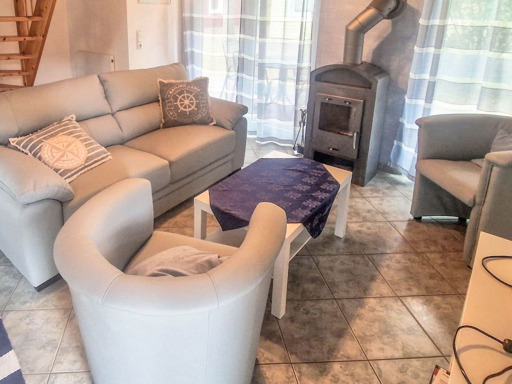 Feriehus Strandnahes Ferienhaus Strandrubin mit Kamin Baabe (6)