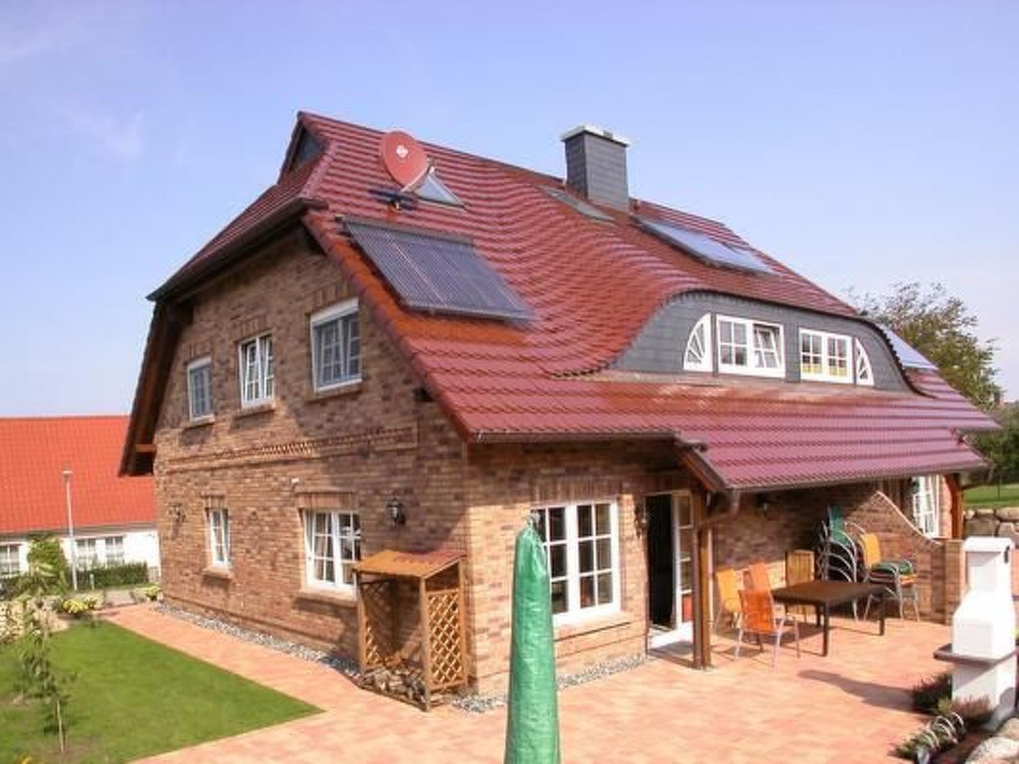 Bel Monte mit Garten und Terrasse-Binnen