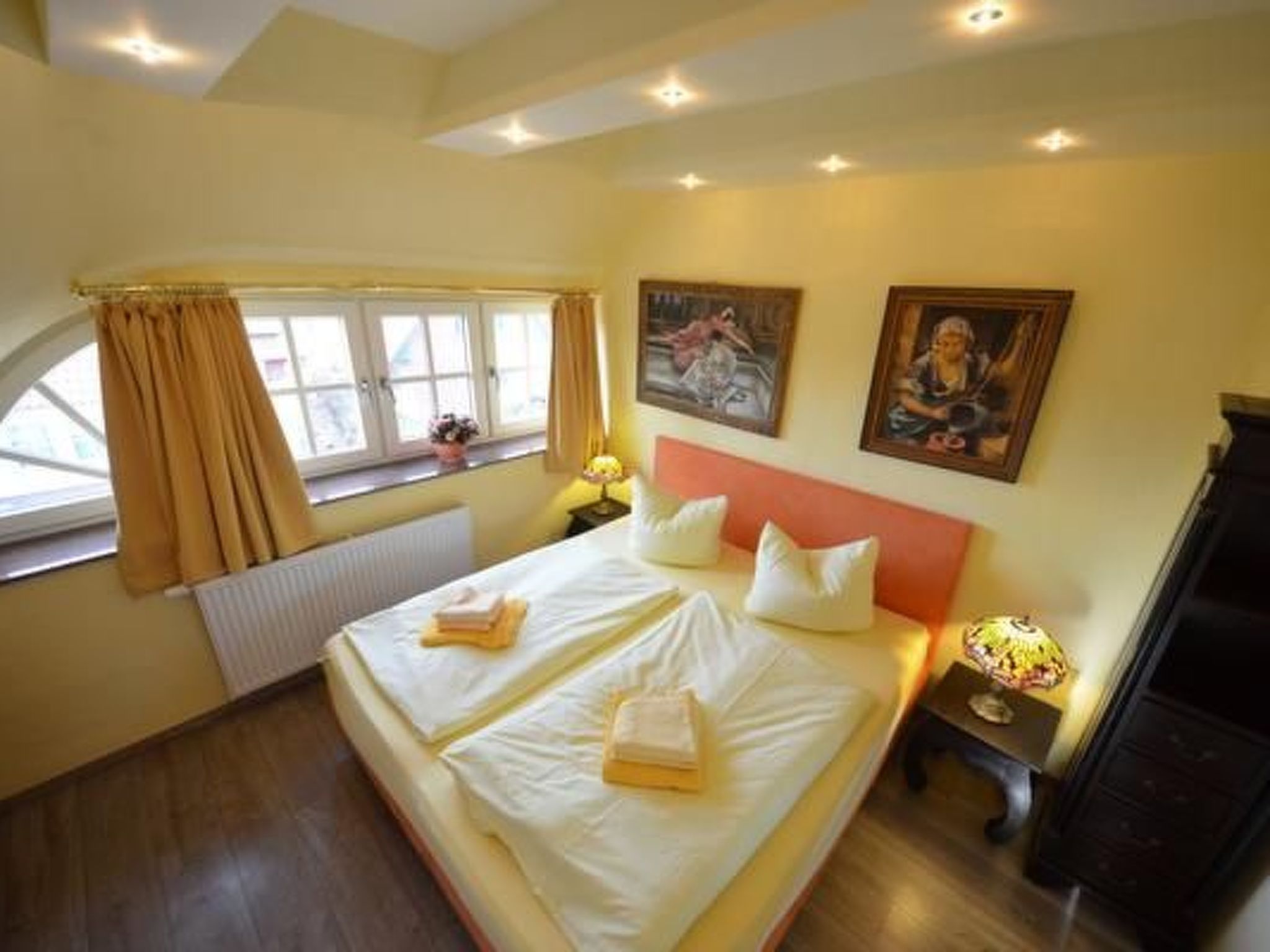 Bel Monte mit Garten und Terrasse-Binnen