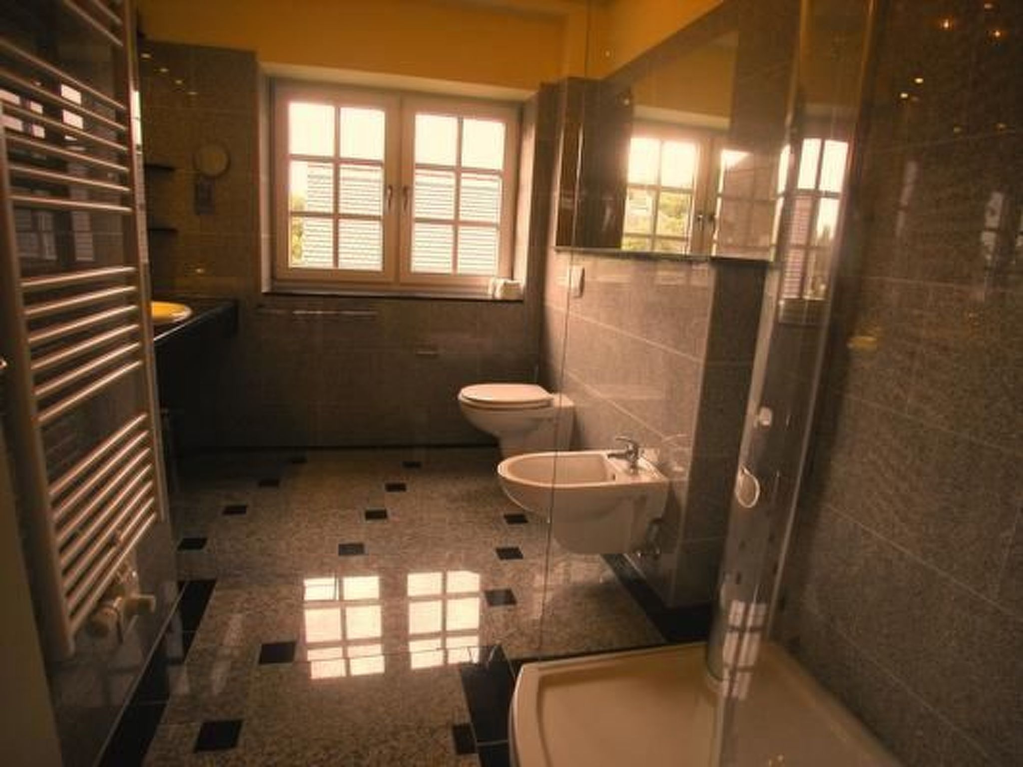 Bel Monte mit Garten und Terrasse-Binnen