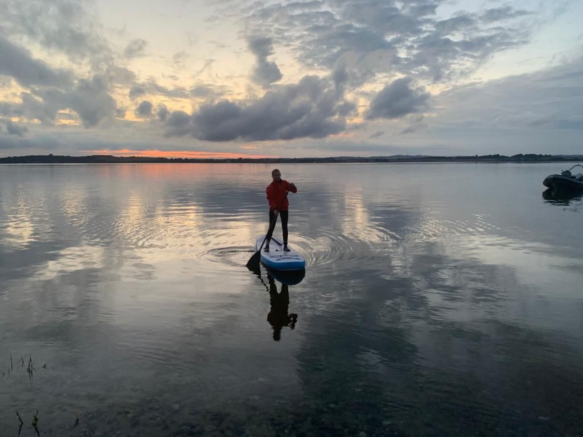 TRADITIONELLES REETDACHHAUS MIT SAUNA, KAMINOFEN UND PRIVATEM WASSERZUGANG-Image-tags.info