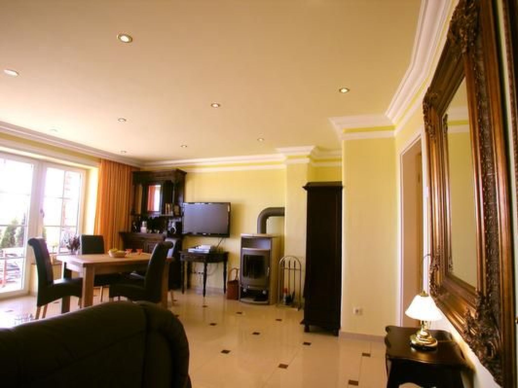 Wunderschönes Appartement mit Garten und Terrasse-Binnen