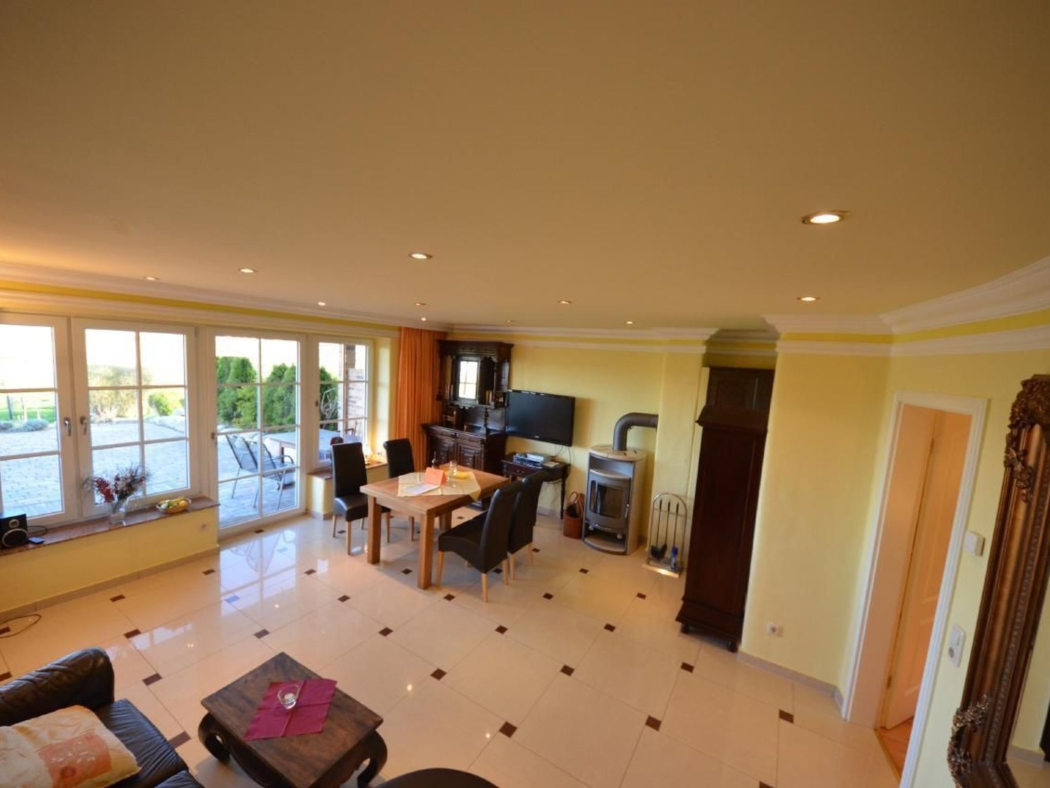 Wunderschönes Appartement mit Garten und Terrasse-Binnen