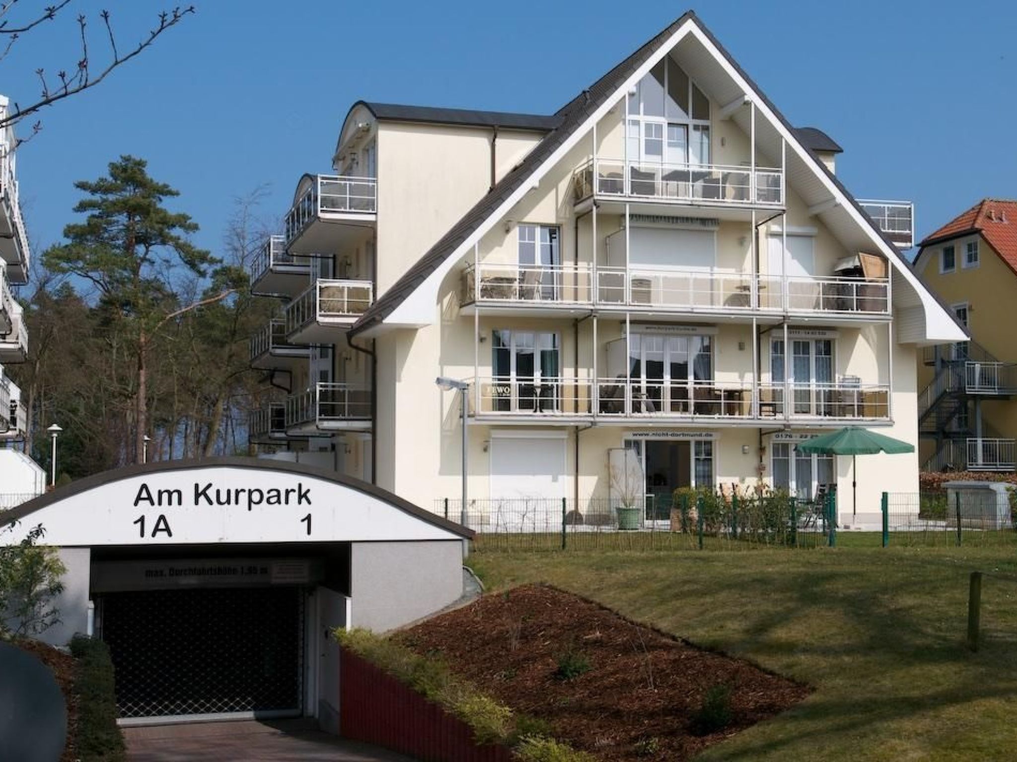 Mit Blick auf das Wasser