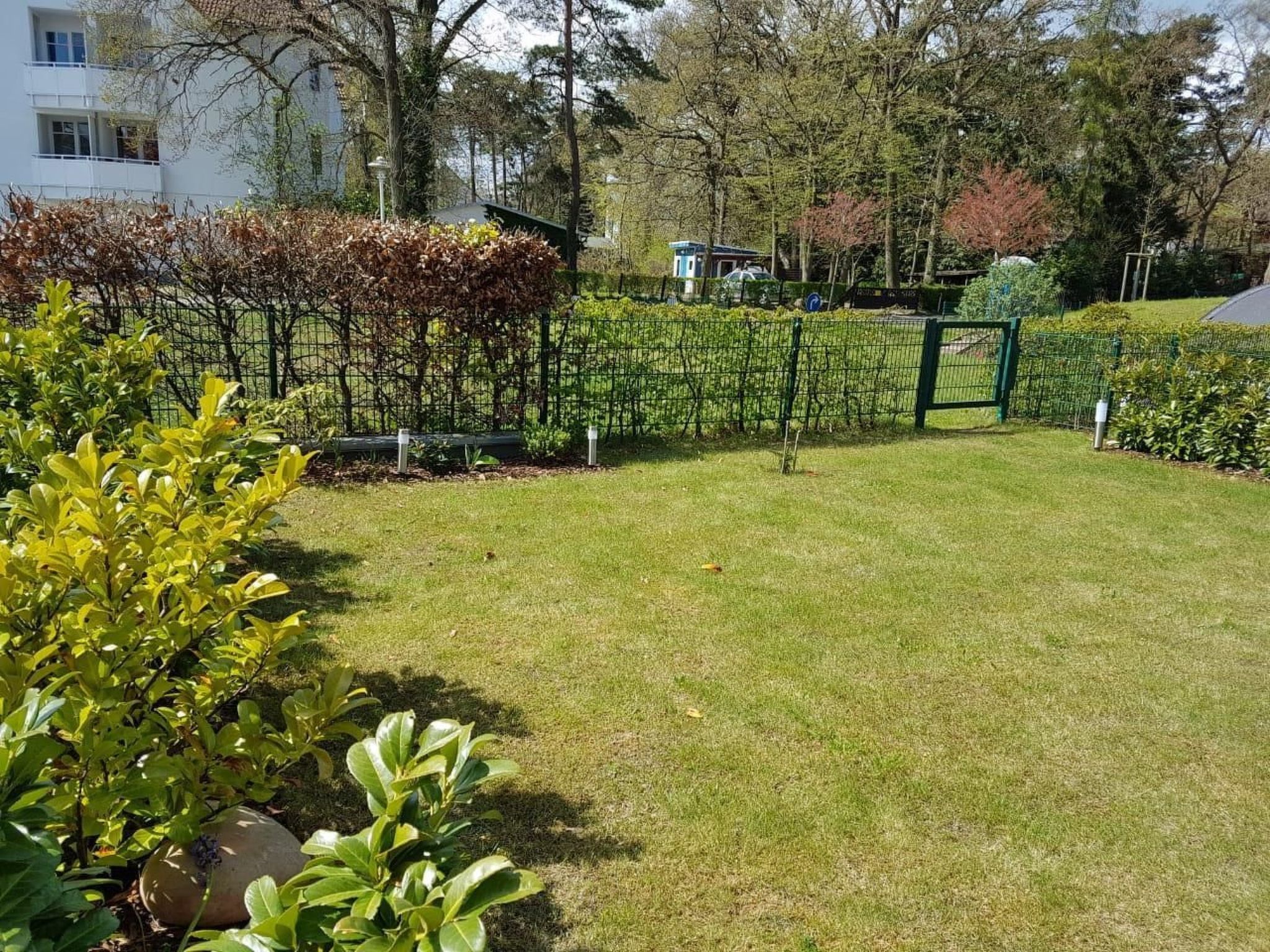 Mit Blick auf das Wasser-Outside