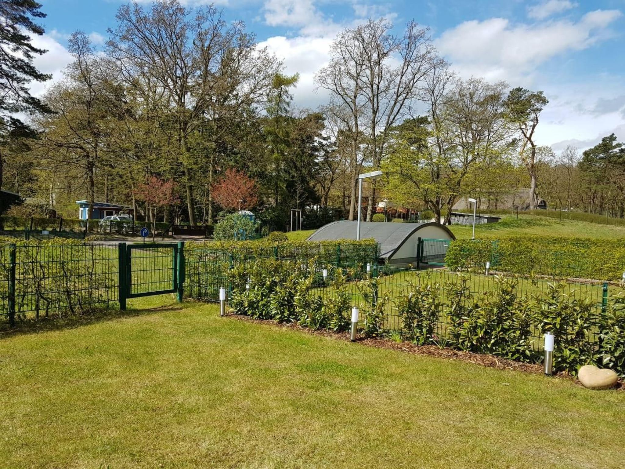 Mit Blick auf das Wasser-Outside