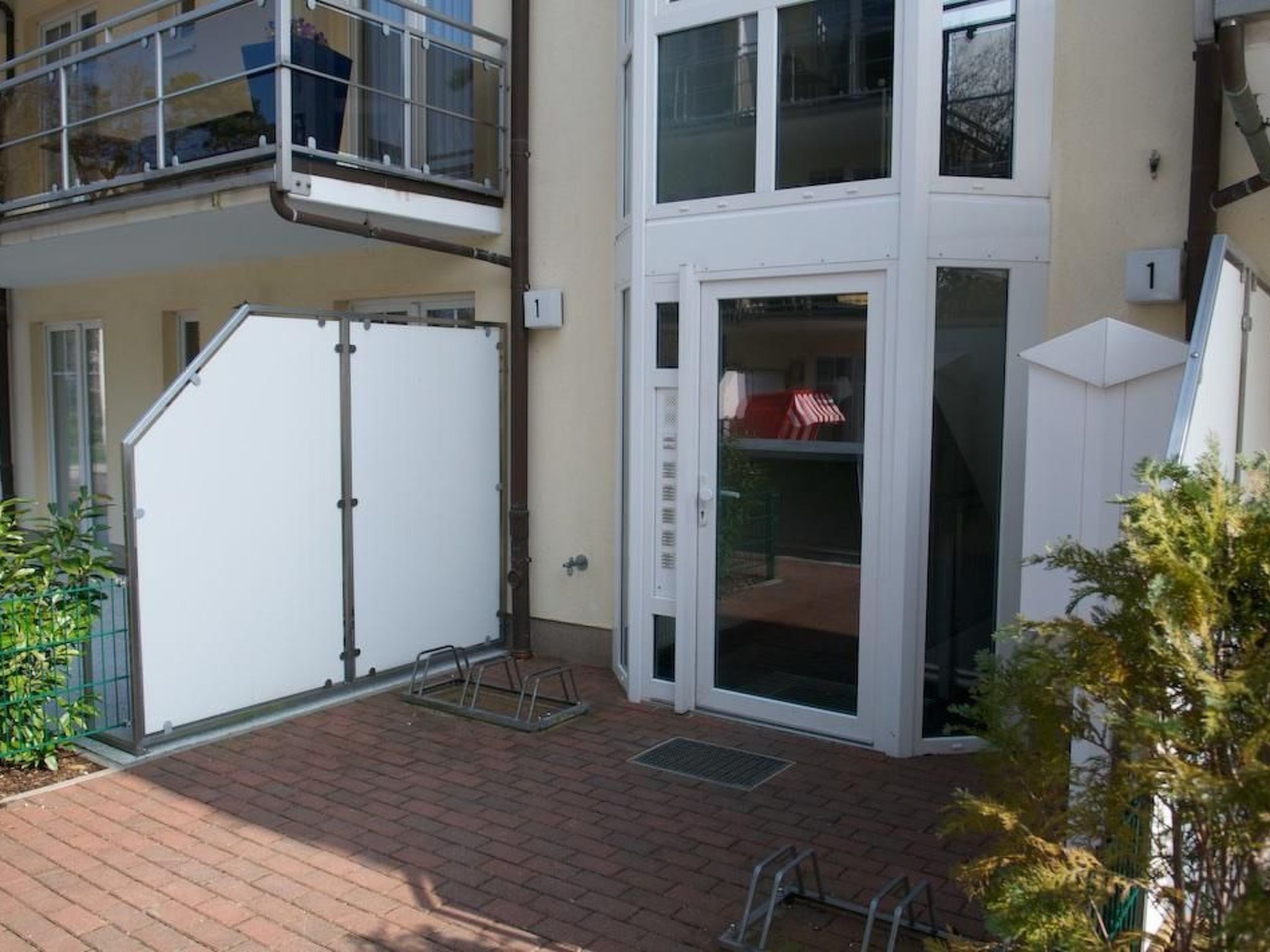 Mit Blick auf das Wasser-Image-tags.info