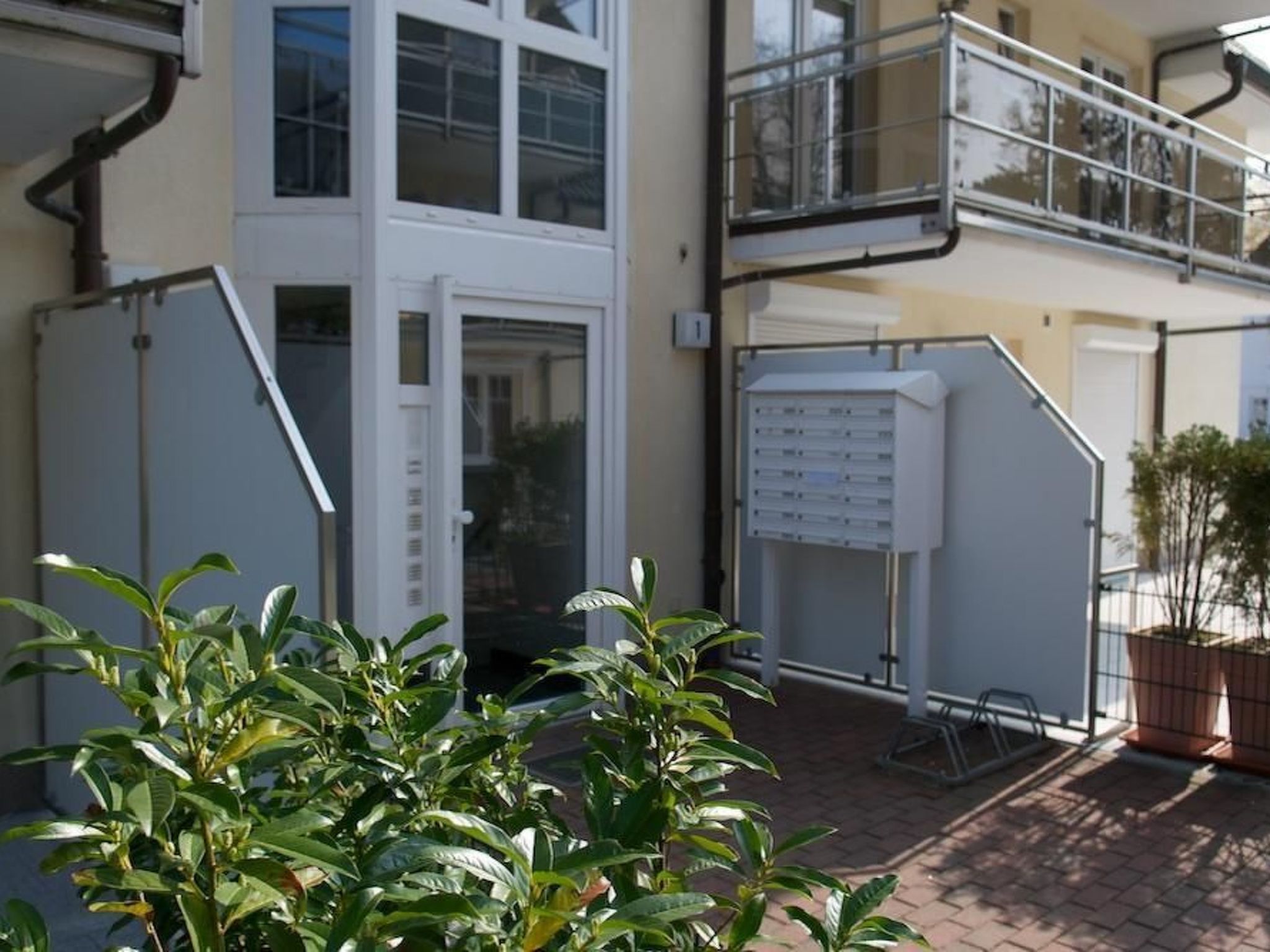 Mit Blick auf das Wasser-Image-tags.info