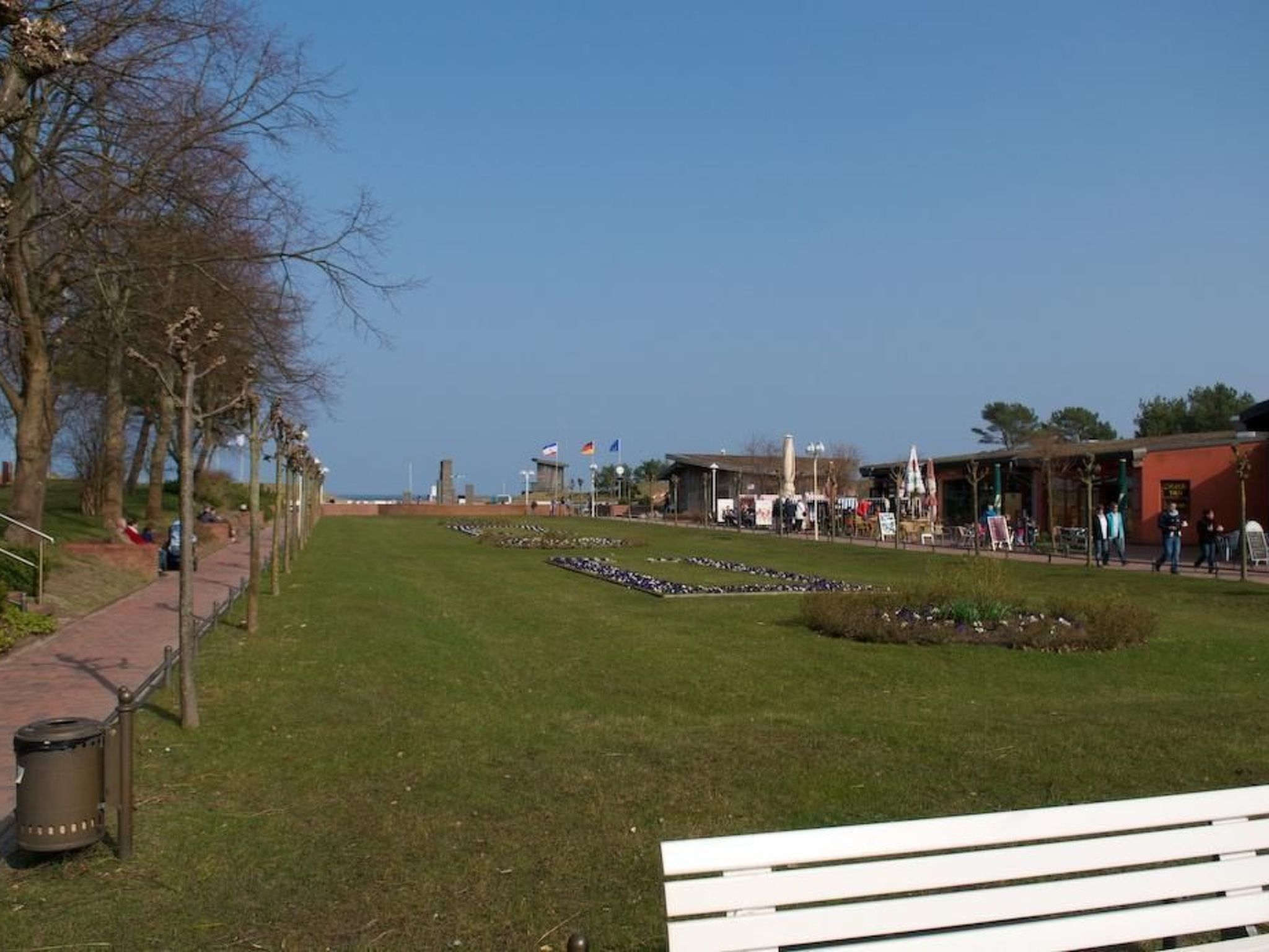 Mit Blick auf das Wasser-Image-tags.info