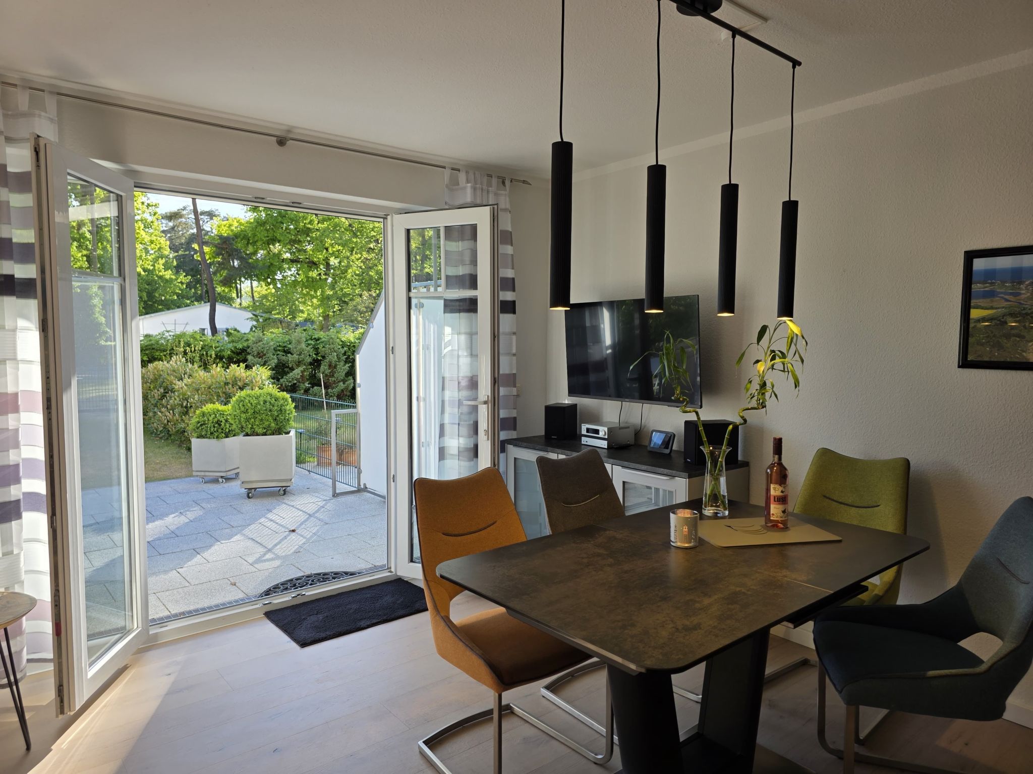 Mit Blick auf das Wasser-Image-tags.info