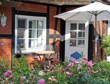 Romantisch appartement met sauna op 200 meter van het strand in Baabe - thumbnail 1