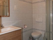 Romantisch appartement met sauna op 200 meter van het strand in Baabe - thumbnail 6