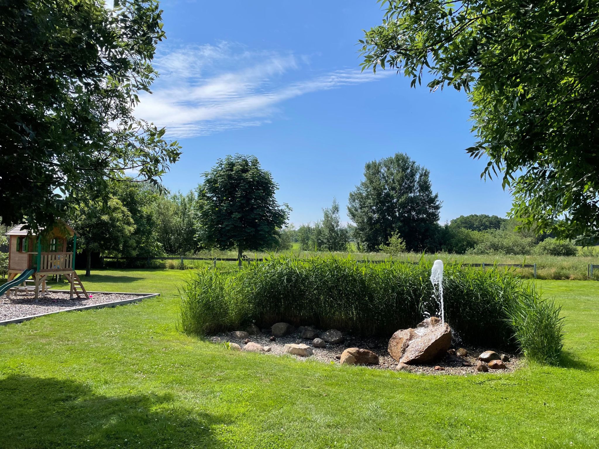 Appartement mit Balkon-Image-tags.info