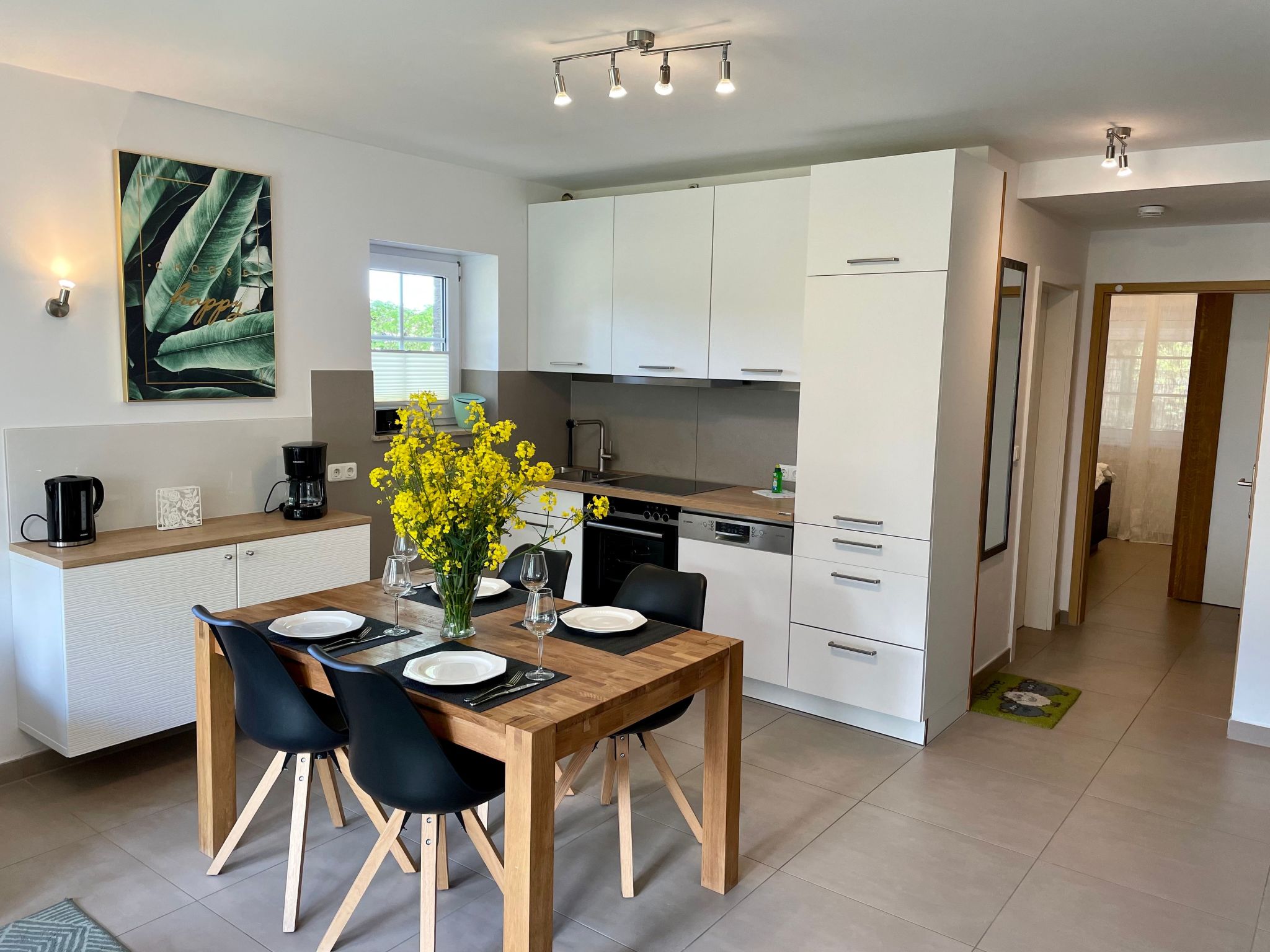 Appartement mit Balkon-Image-tags.info