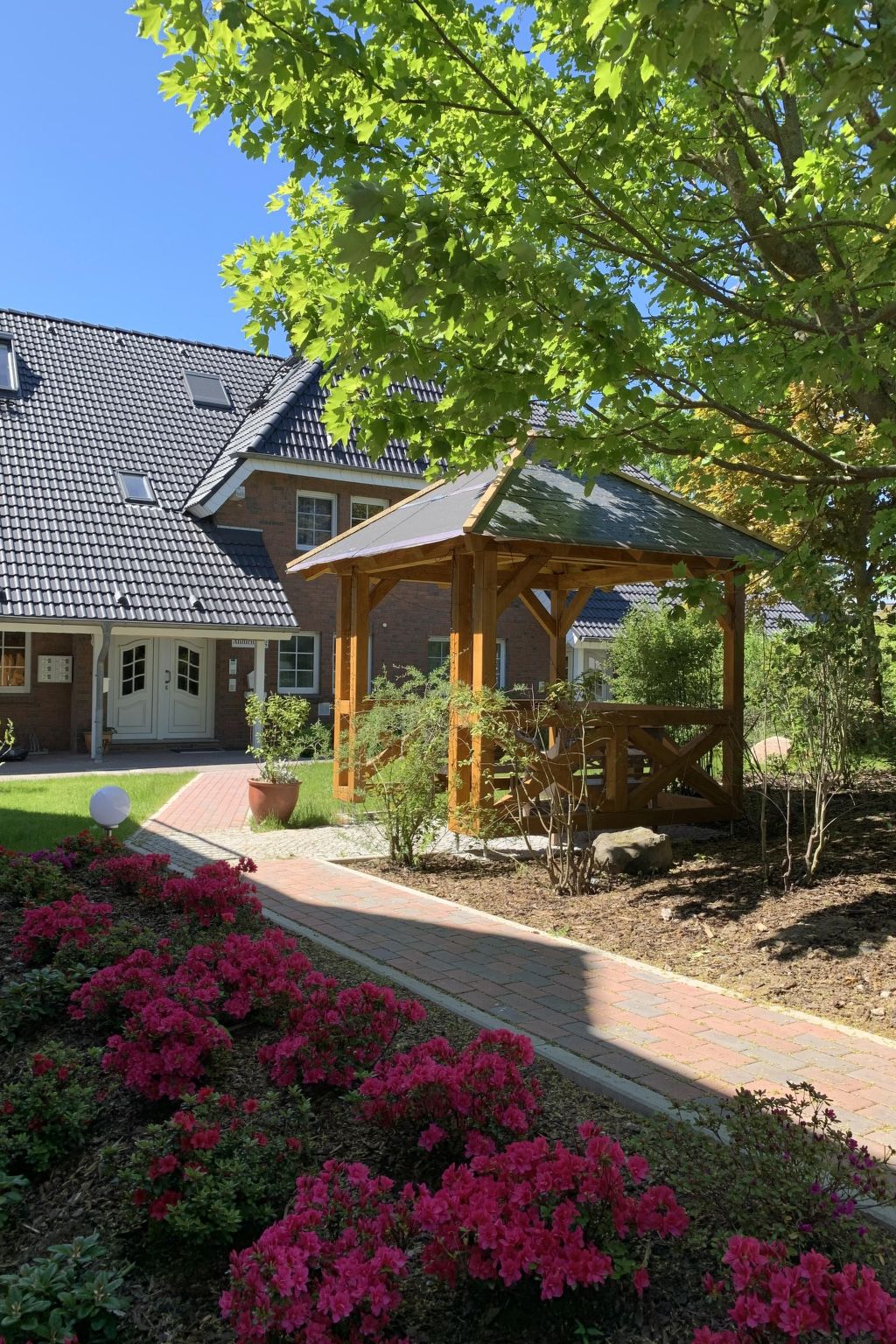 Studio-Appartement mit Terrasse-Image-tags.info