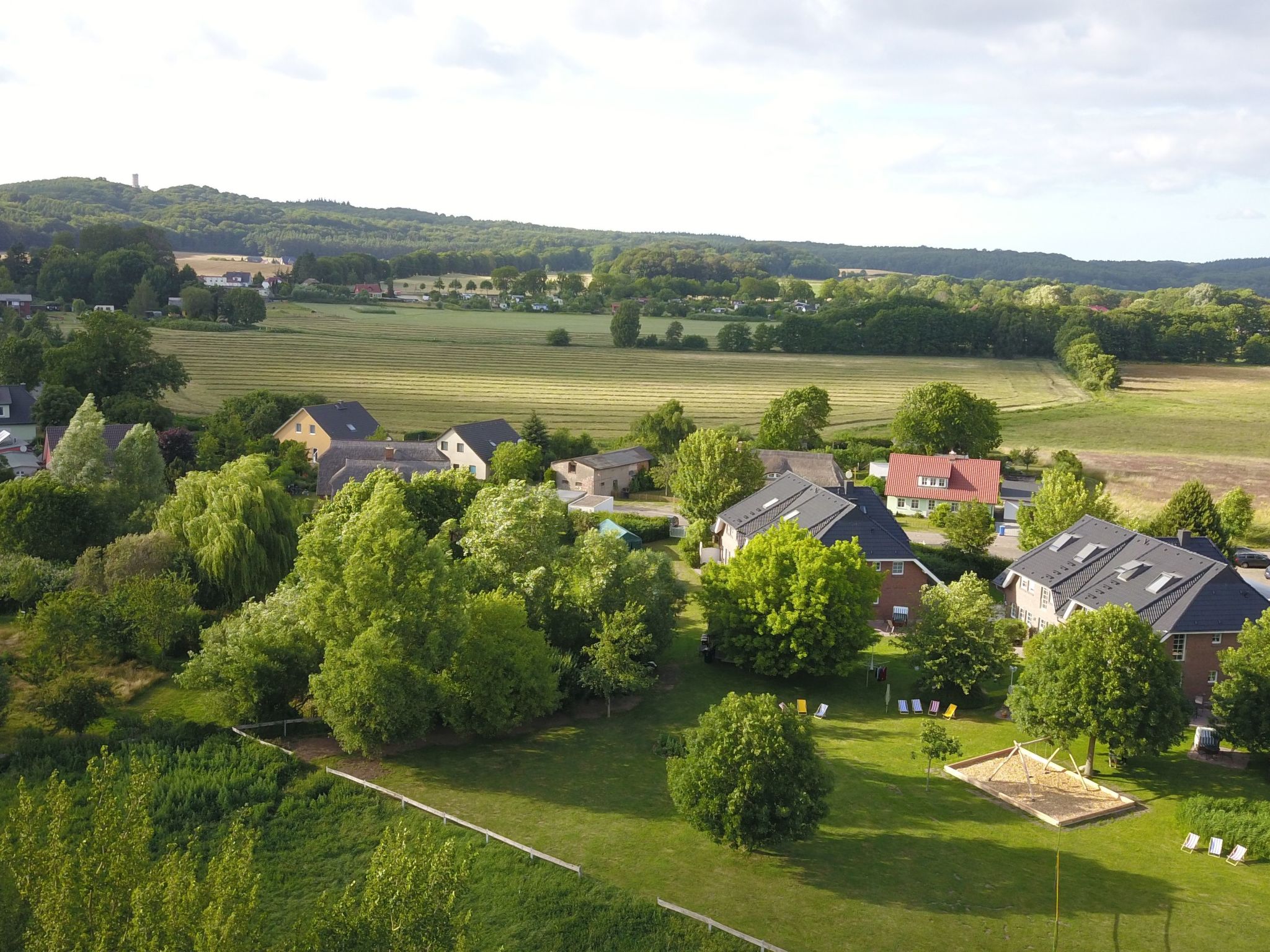 Moderne 2-Zimmer Ferienwohnung mitten in der Natur-Image-tags.info