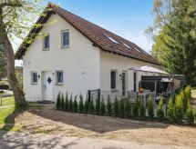 Rustiek Vakantiehuis aan het Meer bij Göhren-Lebbin met Grote Omheinde Tuin - thumbnail 2