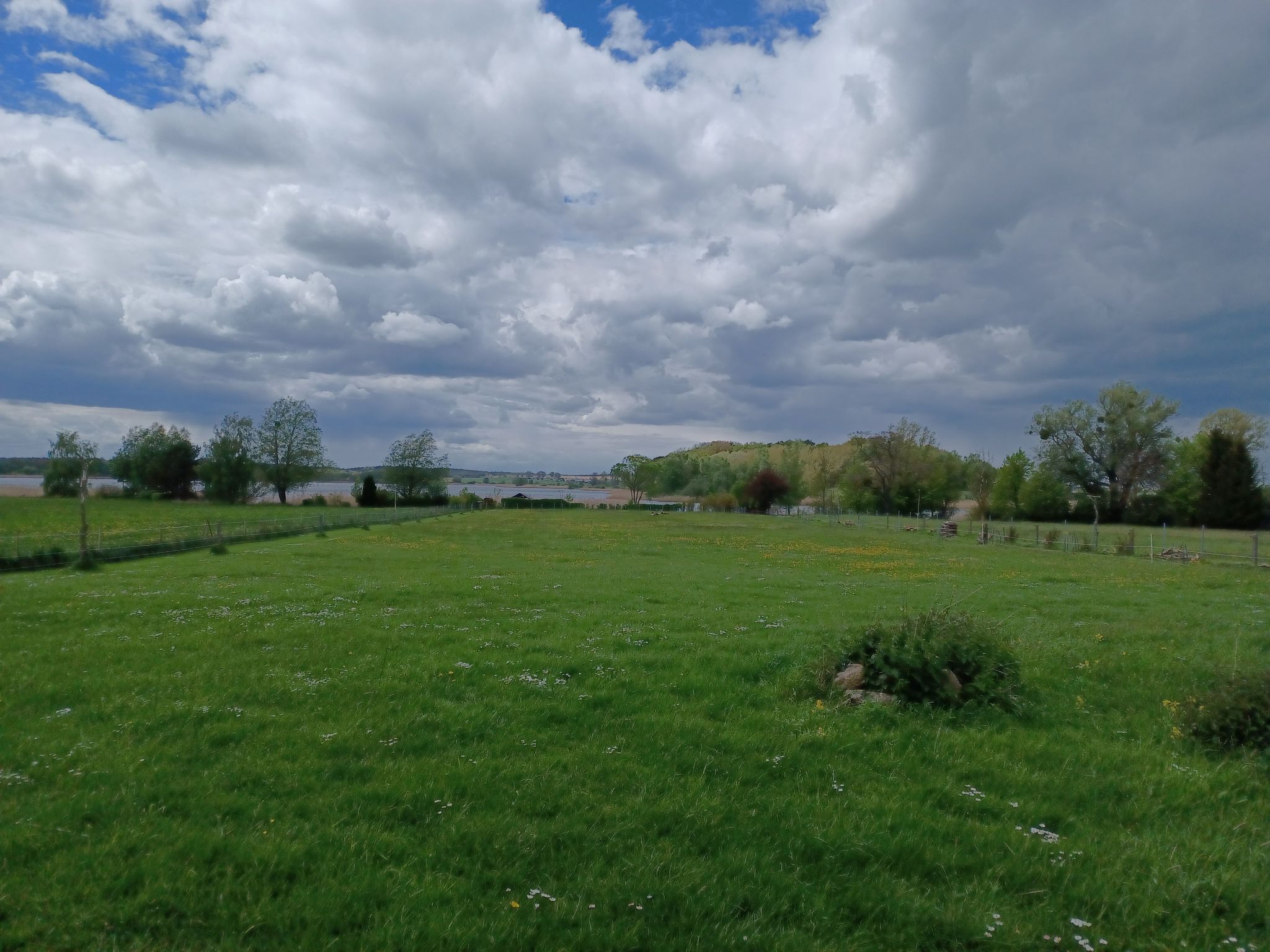 Am See in Blankensee-Groß Schönfeld-Image-tags.info