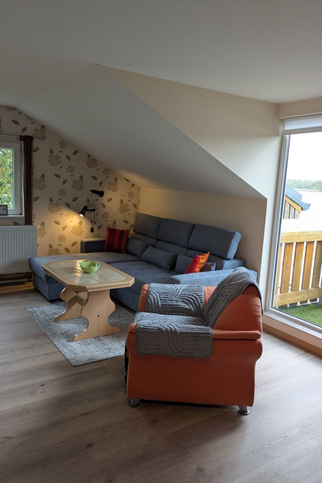 Großzügige Ferienwohnung mit toller Aussicht-Image-tags.info