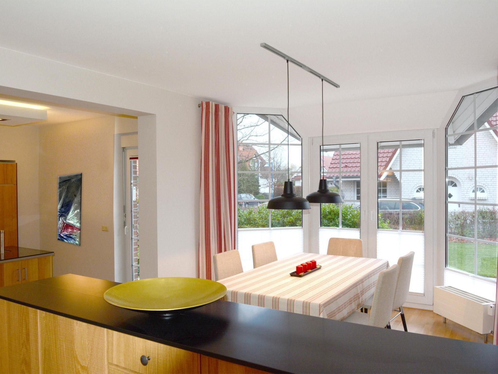 Im Gartengeschoss für vier Personen-Image-tags.info