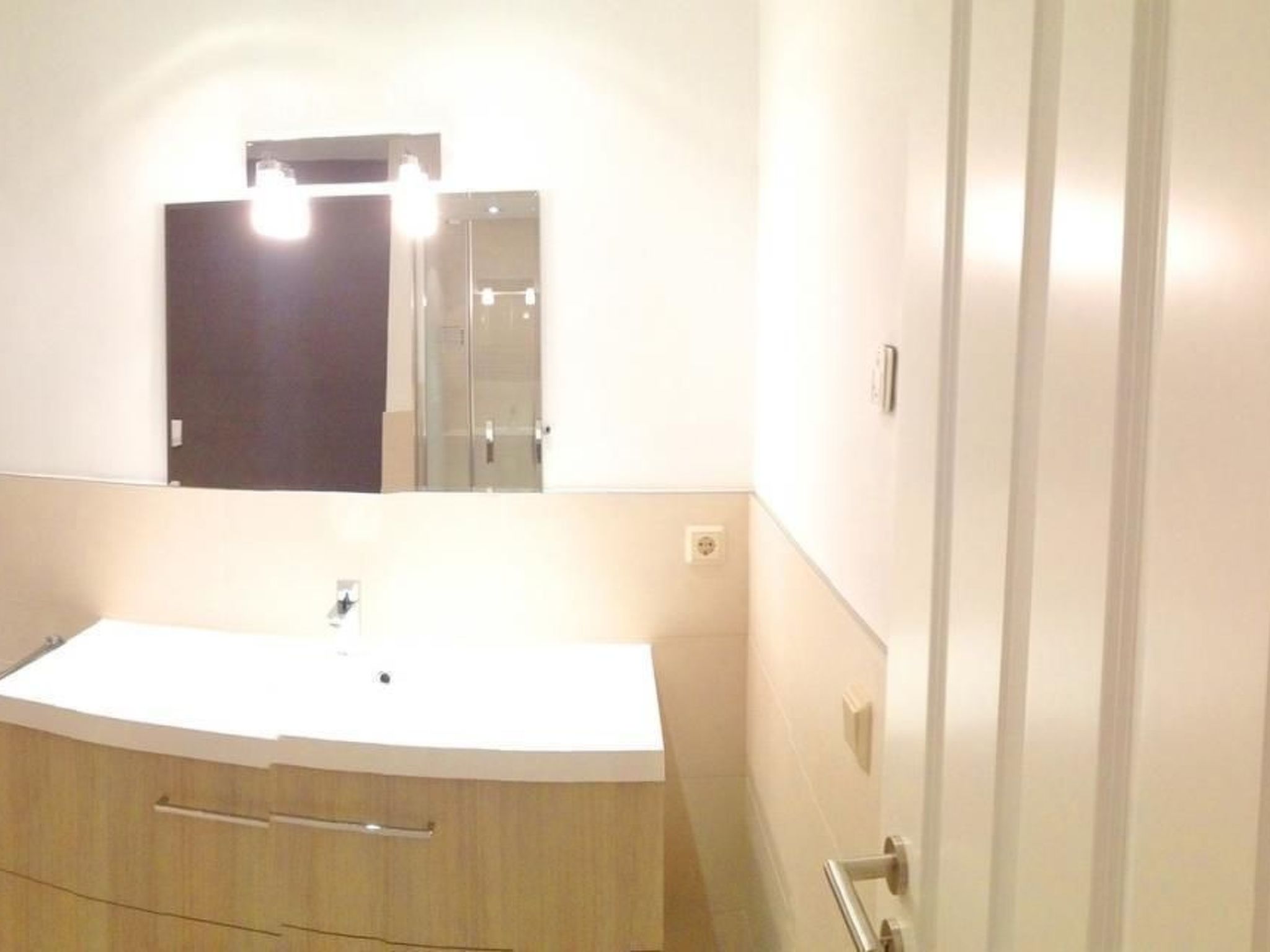 Im Gartengeschoss für vier Personen-Image-tags.info