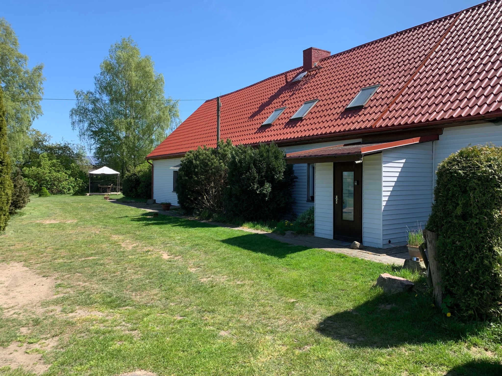 Useinseldom 3-Outside