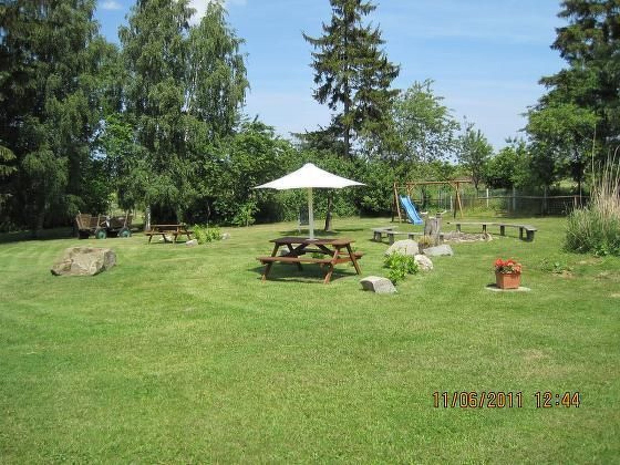 Useinseldom 1-3-Outside