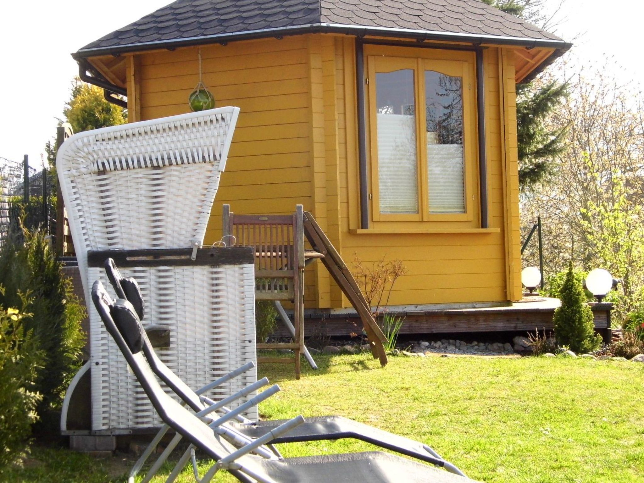 Am malerischen Nepperminer See-Outside