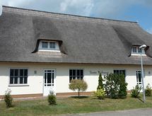 in Garz mit Terrasse und Grill