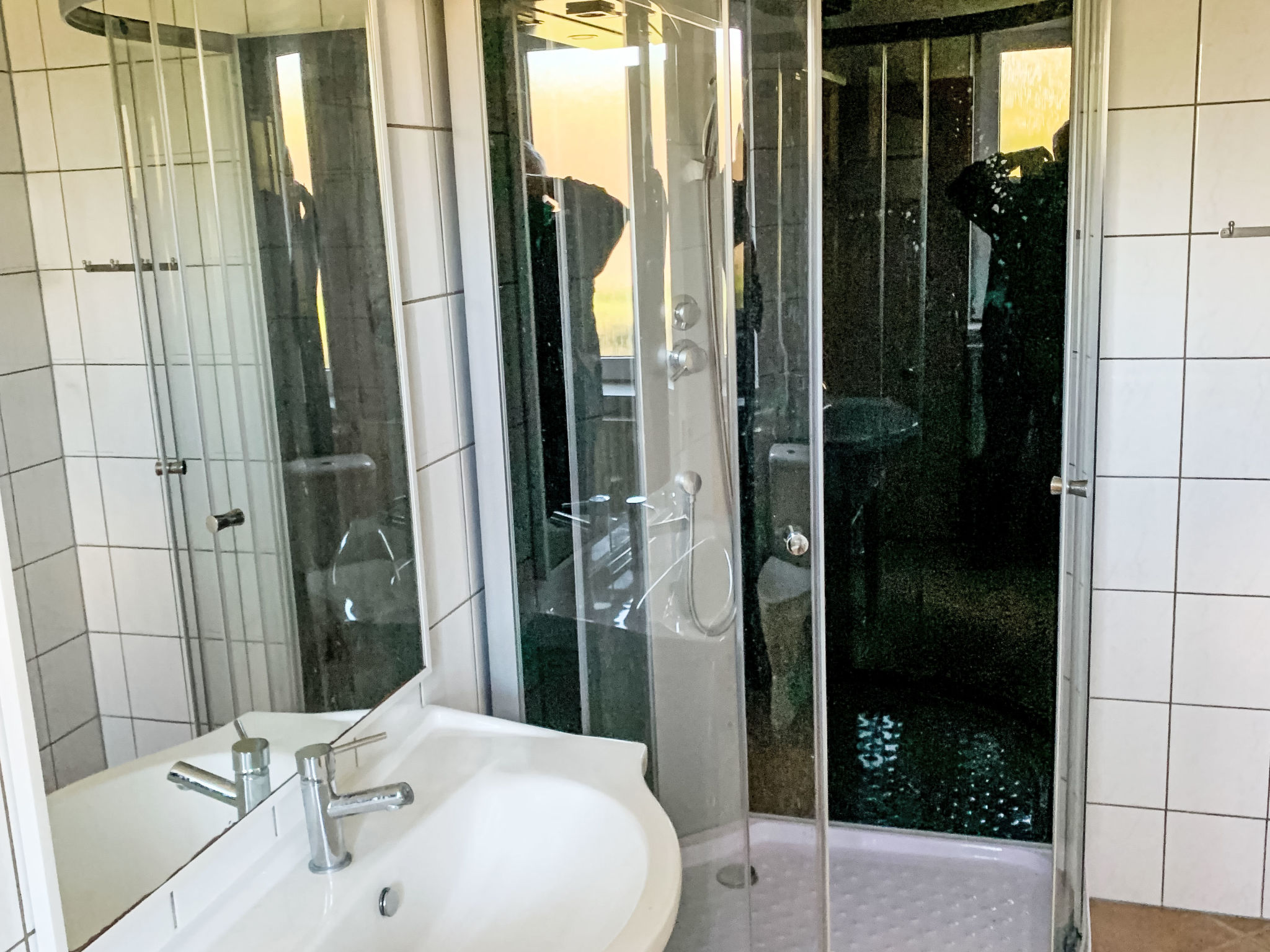 Große Ferienwohnung in Dargen mit Großem Garten