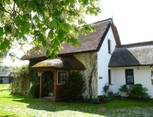 Schönes Ferienhaus mit Terrasse und Grill