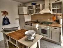 Vrijstaand vakantiehuis op 750m van Oostzee & meer in Ahrenshoop - thumbnail 5