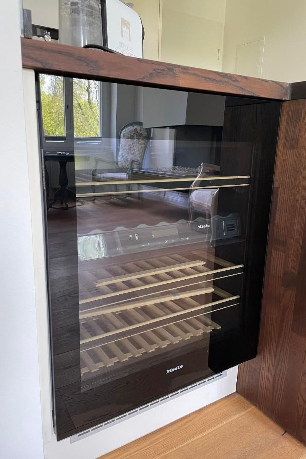 Weisses Traumschloss an der Ostsee-Binnen