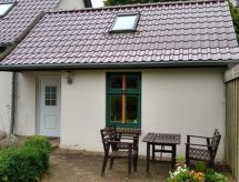 Knusse vrijstaande vakantiewoning met terras nabij de Oostzee in Groß Mohrdorf - thumbnail 3
