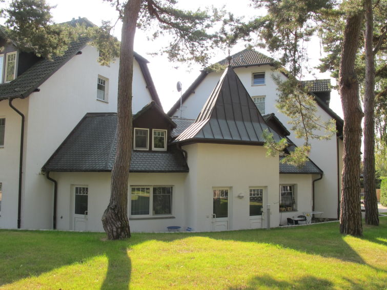"Zum Streckelsberg", appartement 2-kamers 58 m2 op 2 verdiepingen, op de begane grond. Doelmatig en smaakvol ingericht: woon-/eetkamer met 1 2-pers divanbed en Kabel-TV (Flatscreen TV), radio. Kookhoe..