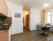 Appartement Zinnowitzer Hof: direct aan zee op 50 meter van het strand - thumbnail 3