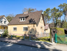 Dat Huus: Knusse vakantiewoning op 900 meter van het strand in Zinnowitz - thumbnail 1