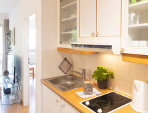Licht appartement op 500 meter van strand in centrum Zinnowitz - thumbnail 3